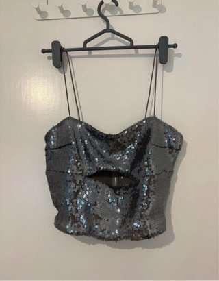 Top de lentejuelas plateado
