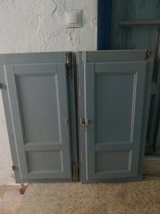 Ventana Antigua de Madera 90x90 cm