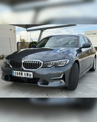BMW 320i