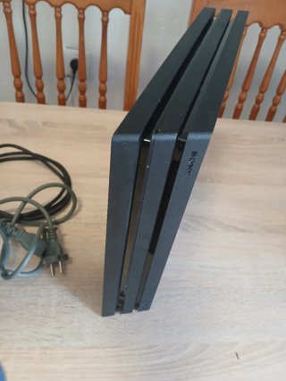 PS4 Pro (PlayStation 4 Pro) Sony