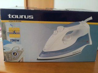 Plancha de Vapor Taurus Acqua Plus 2200 a estrenar