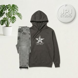Sudadera con capucha y vaqueros 34