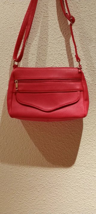Bolso Rojo con Bandolera