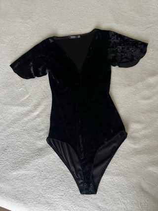Body Negro de Terciopelo Bershka