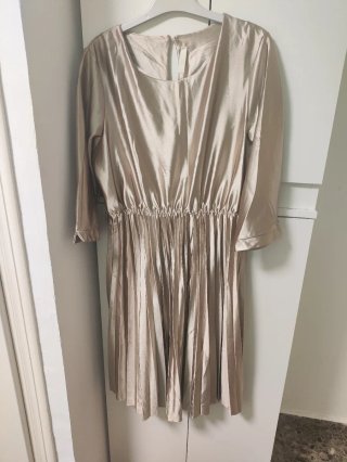 Vestido de fiesta dorado
