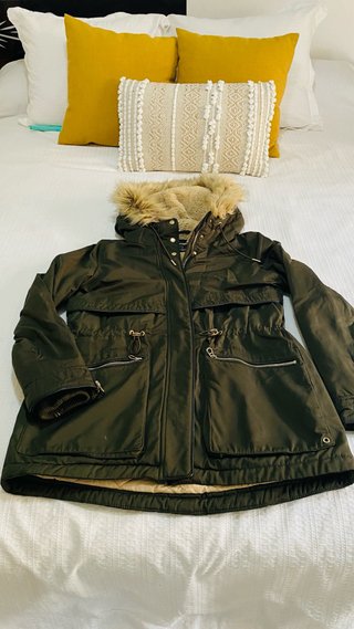 Abrigo Zara Verde Oliva