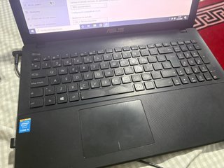 Ordenador Portátil Asus con Mochila