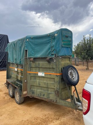 Van para dos caballos