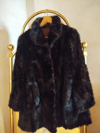 Chaquetón de piel marrón oscuro