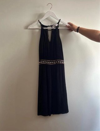 Vestido corto negro