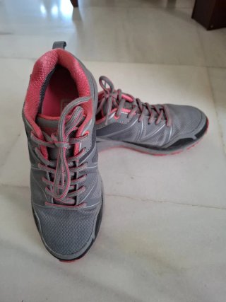 Zapatillas de montaña para mujer