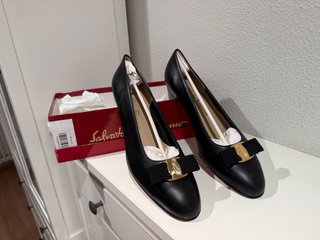Zapatos Salvatore Ferragamo Vara Negros