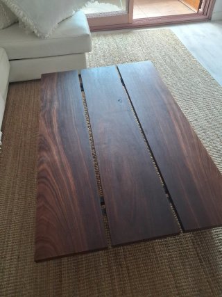 Mesa de Centro Baja de Madera con Ruedas