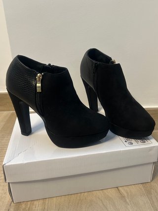 Botines negros de tacón MARIPAZ Talla 37