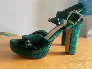 Sandalias de Terciopelo Verdes Talla 39