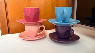 Set de 4 Tazas con Plato