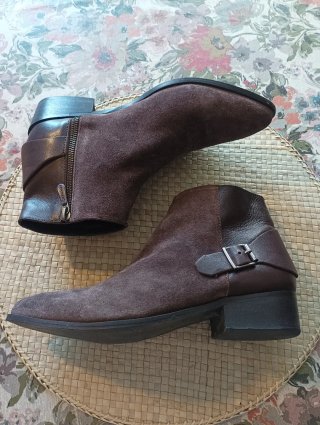 Botines de ante marrones