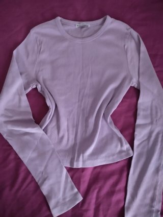 Camiseta de manga larga morada
