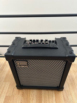 Amplificador Roland Cube 20 XL