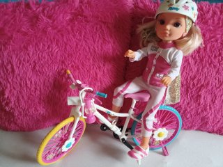 Muñeca Nancy con Bicicleta
