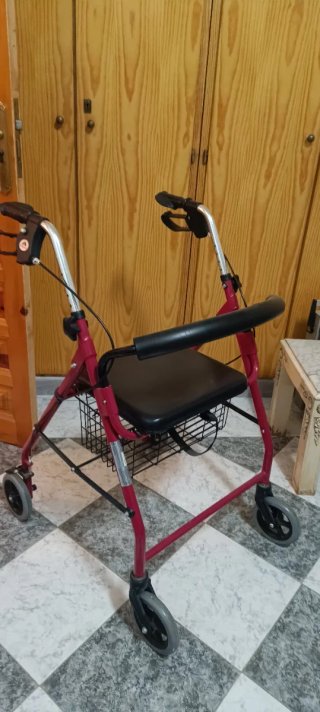 Andador Plegable con Asiento