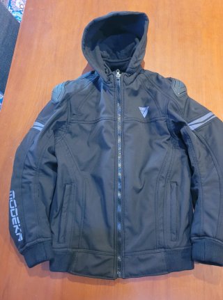 Chaqueta de Moto Modeka Negra