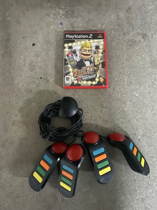 Juego Buzz! Hollywood PS2 con 4 Mandos