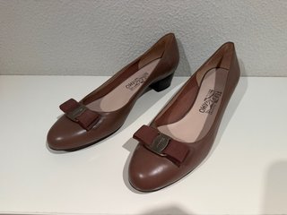 Zapatos Salvatore Ferragamo Vara Vintage