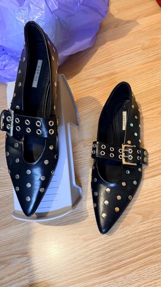 Francesitas Negras con Tachuelas Corina Talla 39
