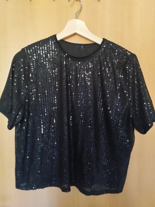 Camiseta de Lentejuelas Negra Kisbi