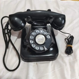 Teléfono Sobremesa auténtico años 50 y 60