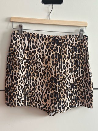 Falda pantalón Zara estampado leopardo