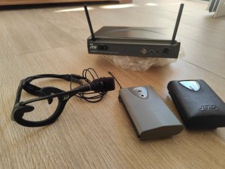 Kit trasmettitore, ricevitore e microfono JTS