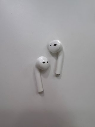 Apple AirPods