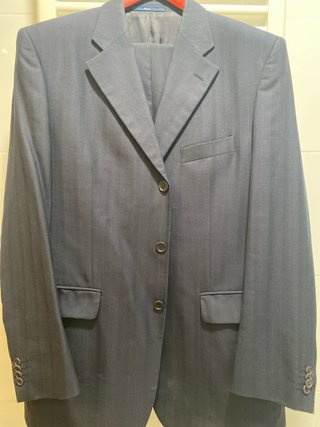 Traje azul marino con raya diplomática talla 52