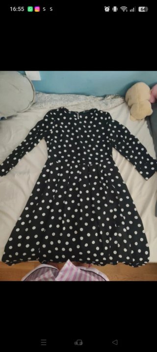 Vestido negro de lunares