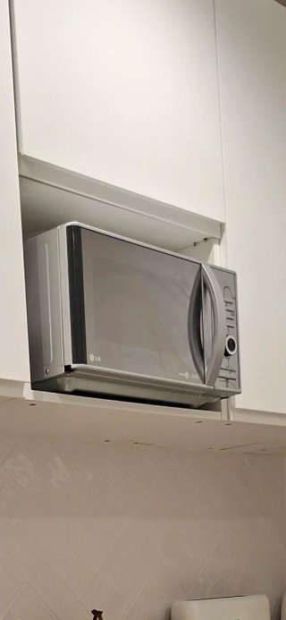 Microondas LG MH6883BAK 28L con Grill