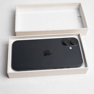 iPhone 16 Plus 128 GB negro — batería +95%