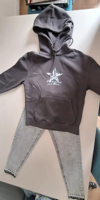 Conjunto Sudadera y Vaqueros Hombre