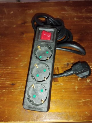 Regleta de 3 enchufes con interruptor