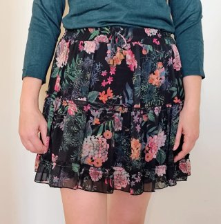 Falda Corta con Volantes Estampada