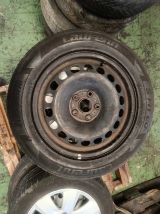 Rueda de repuesto Audi 215/55R16
