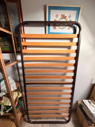 Somier de láminas con estructura metálica 0,90x1.9