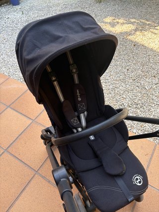 Silla de paseo Cybex Eezy S Twist negra