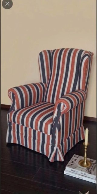 Sillón Orejero de Rayas Clásico
