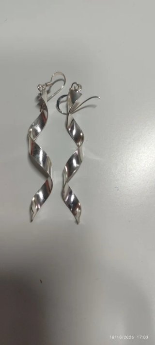 Pendientes Largos Espiral Plateados