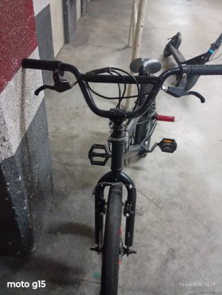 Bicicleta BMX Negra