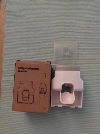 Dispensador de pasta de dientes