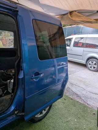 Puerta Trasera Izquierda Volkswagen Caddy 2014
