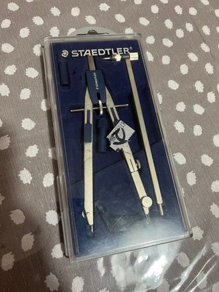 Compasso Staedtler in custodia